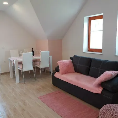 Apartmaji Bremec Апартаменты Бохинь