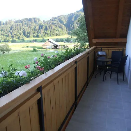 Apartmaji Bremec Апартаменты Бохинь